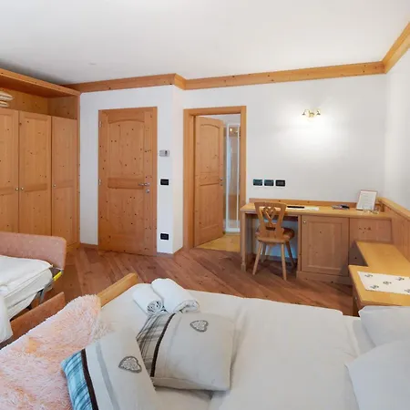 Garni Pra Fiori Bed & Breakfast