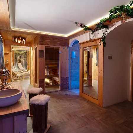 Garni Pra Fiori Bed & Breakfast Campitello di Fassa