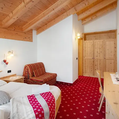 Bed & Breakfast Garni Pra Fiori Campitello di Fassa